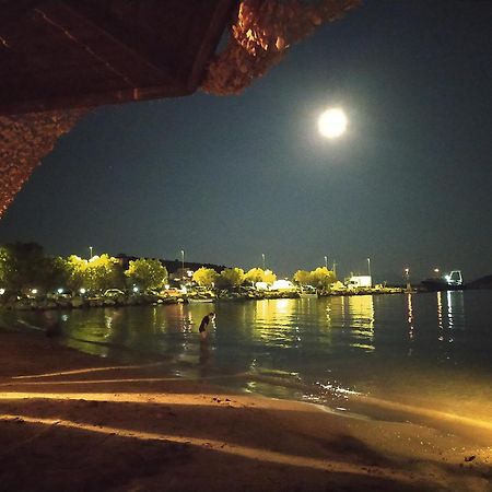 Deep Blue Apartment Agioi Apostoloi  Ngoại thất bức ảnh
